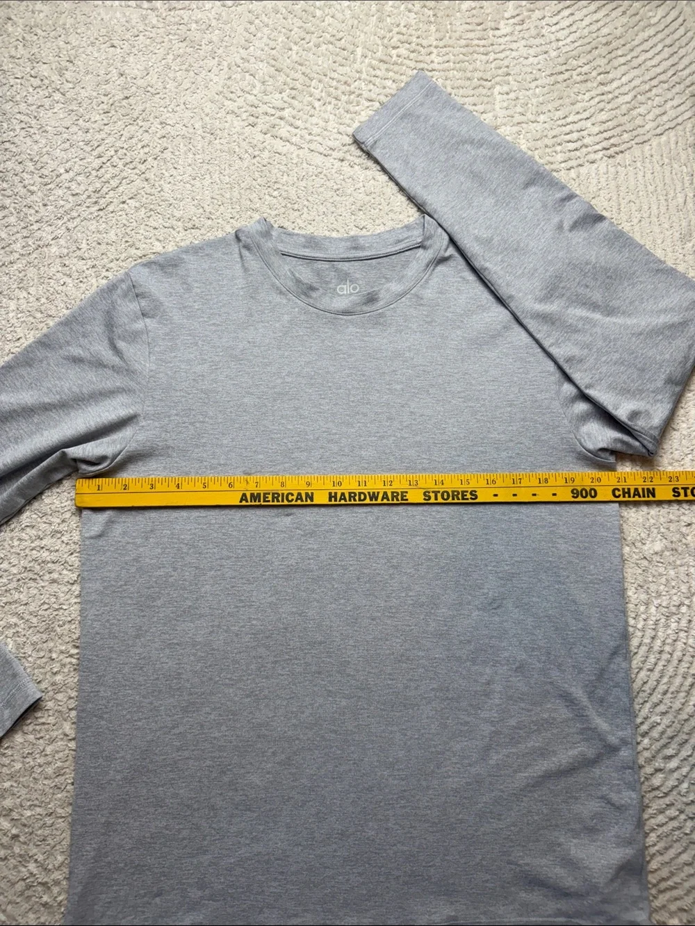 ALO Yoga Men’s Conquer Reform Crewneck LongSleeve Athletic Heather Grey Size M